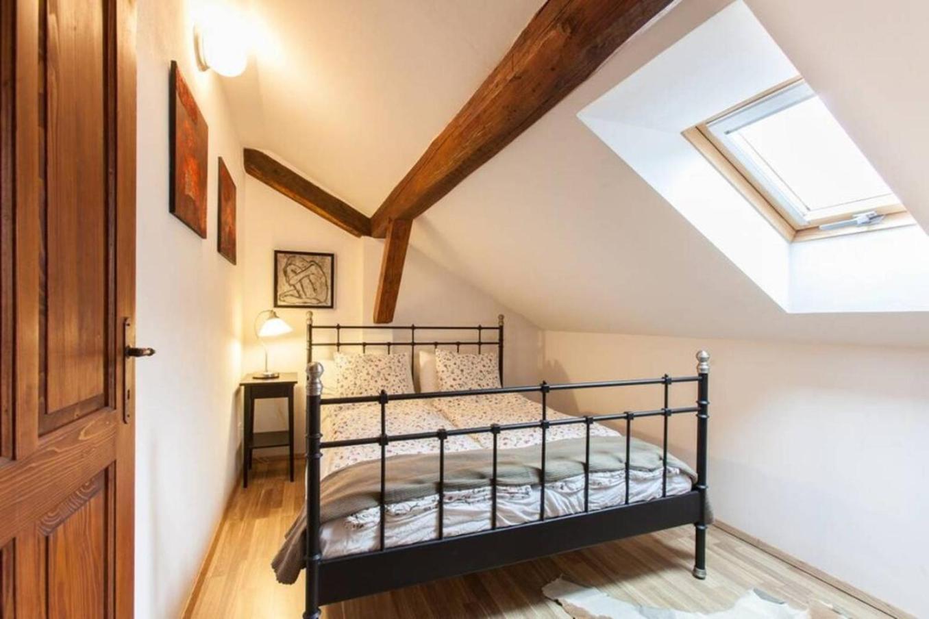 House Maharac With 3 Apartments Till 18 Persons Kamno Exteriér fotografie
