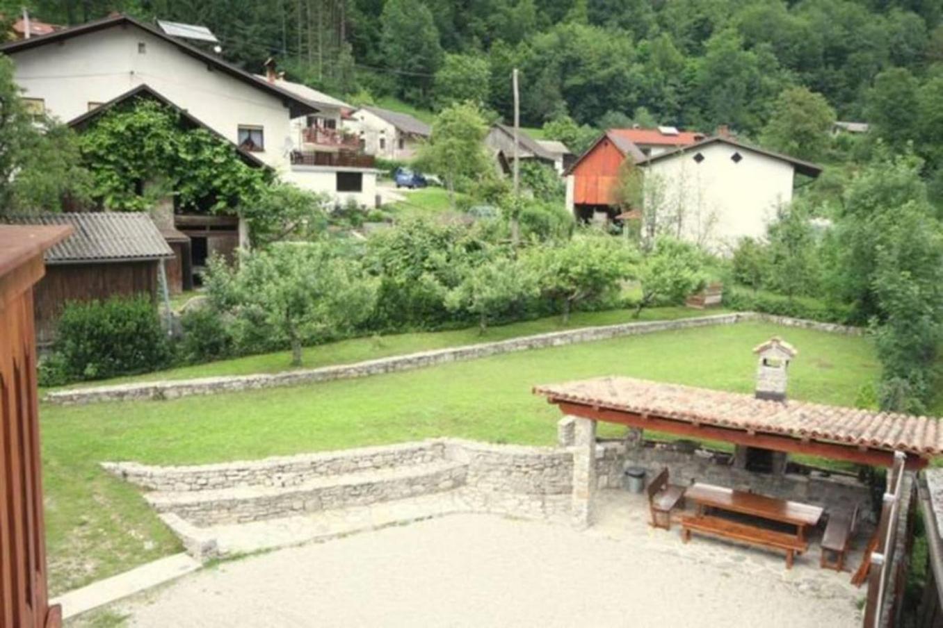 House Maharac With 3 Apartments Till 18 Persons Kamno Exteriér fotografie